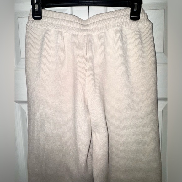 House of Harlow Cream Knit Pants. Size XS. Can fit Small IMO. NWT - Picture 4 of 15